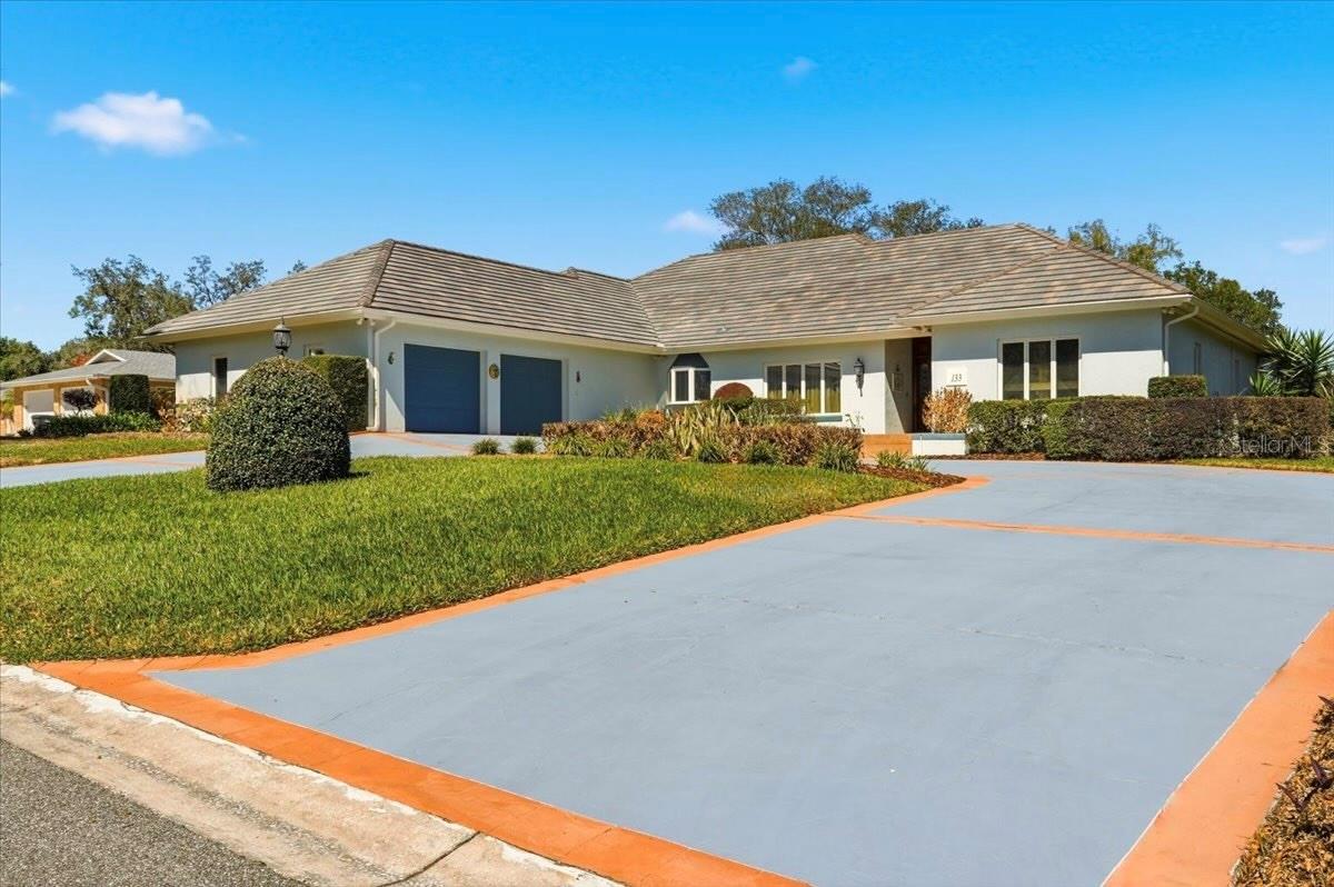 ARROWHEAD LAKE - Residential