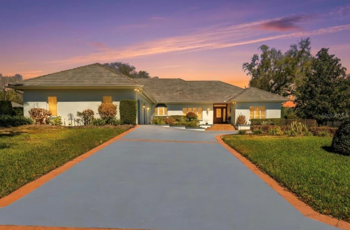 ARROWHEAD LAKE - Residential