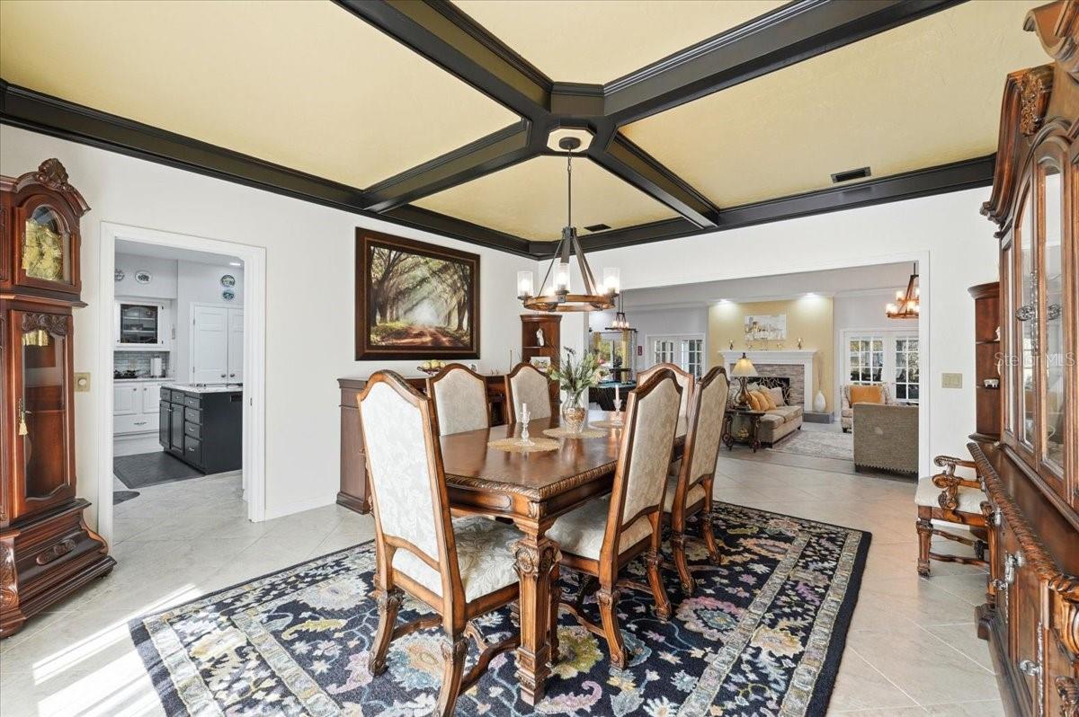 ARROWHEAD LAKE - Residential