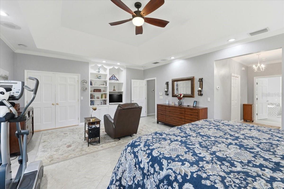 ARROWHEAD LAKE - Residential