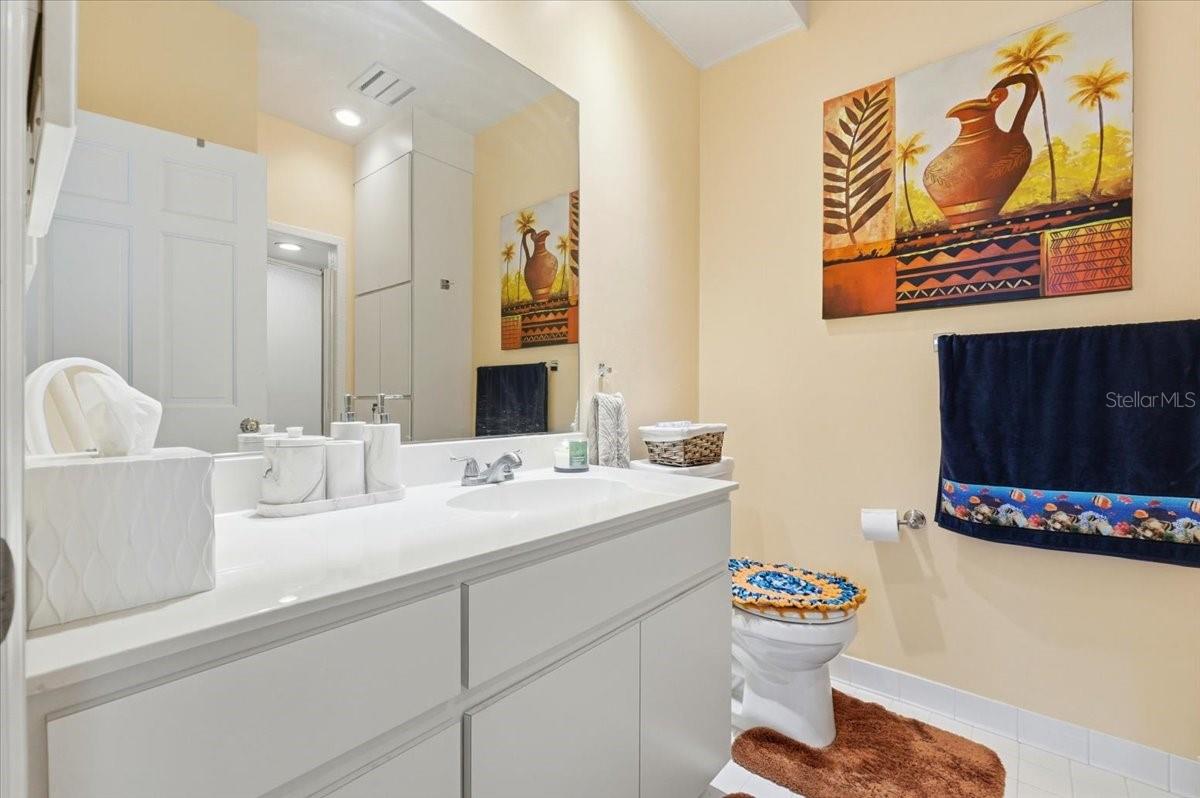 ARROWHEAD LAKE - Residential