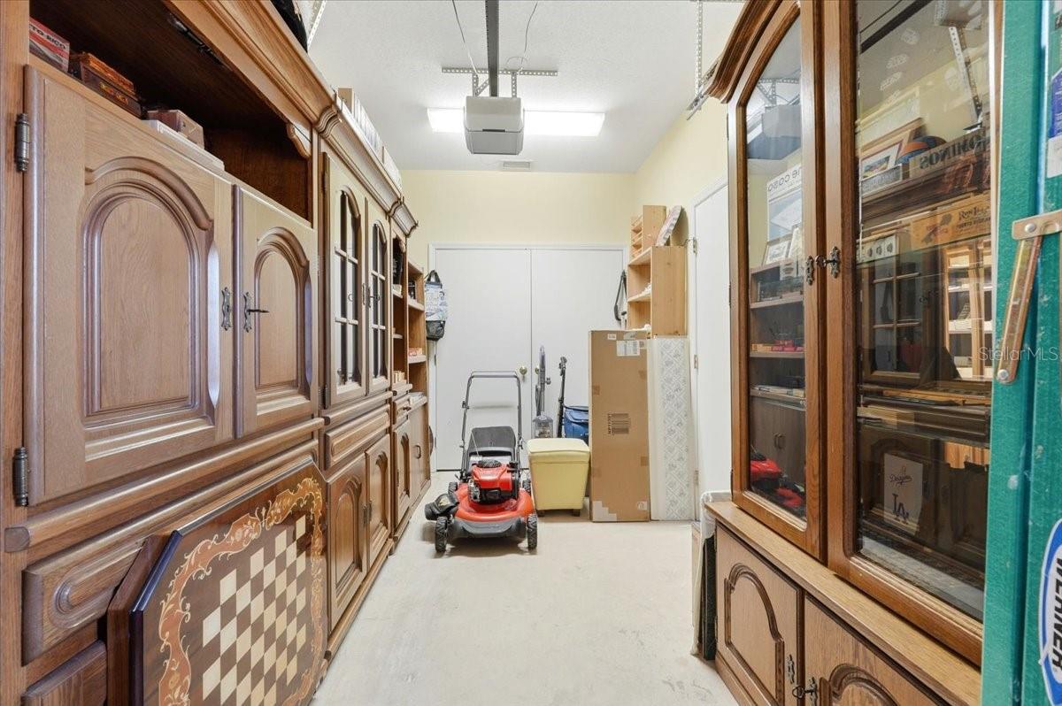 ARROWHEAD LAKE - Residential