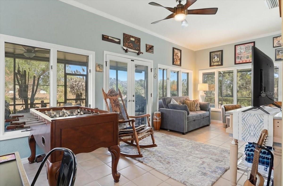 ARROWHEAD LAKE - Residential