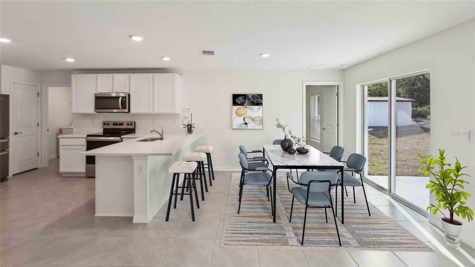 TRIUMPH SOUTH - Residential