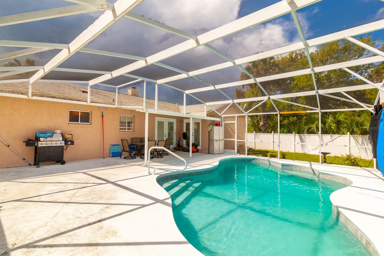 Florida Shores 01 - Residential