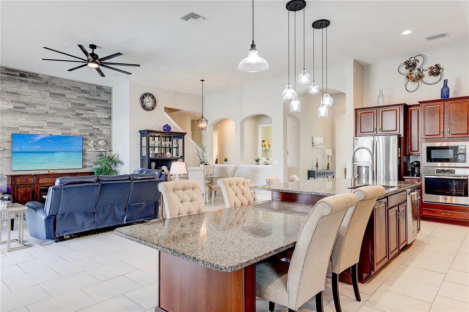 LAKESHORE RANCH PH I - Residential