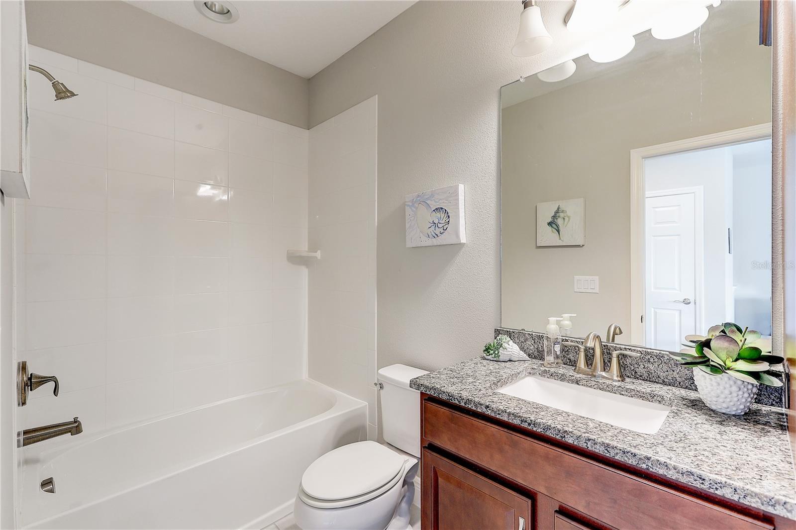 LAKESHORE RANCH PH I - Residential