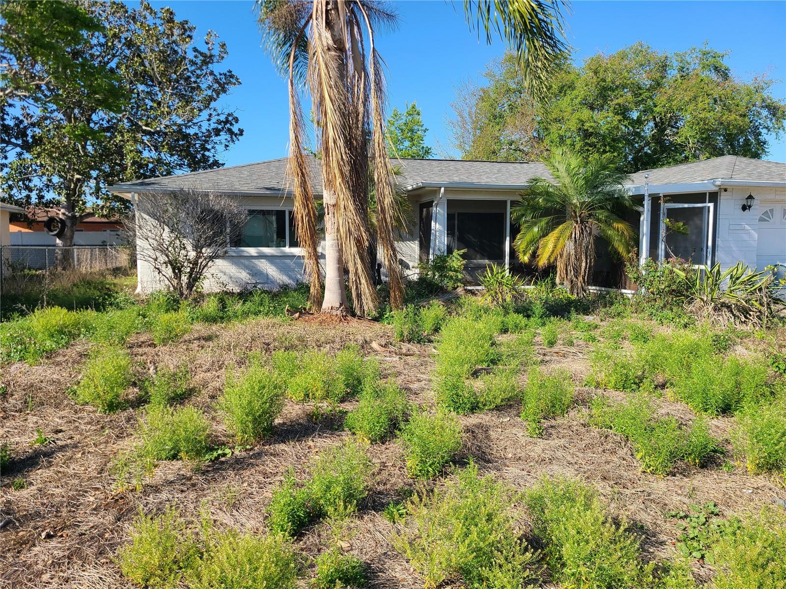 EMBASSY HILLS - Residential