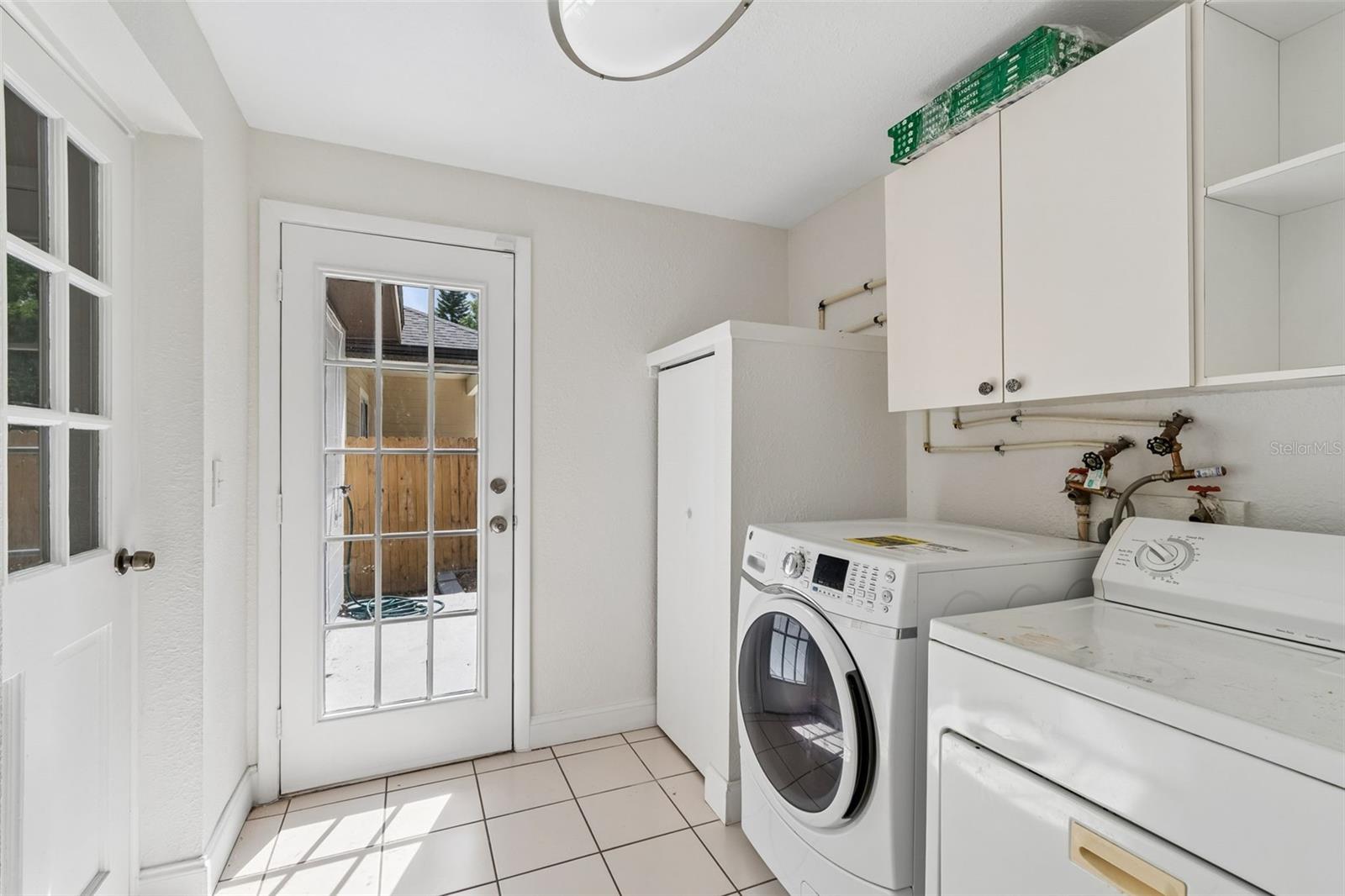 EVELYN CITY - Residential