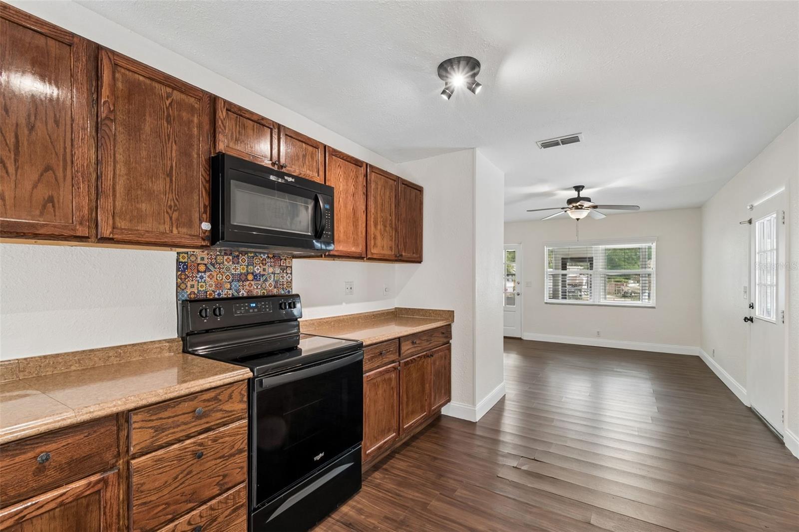 EVELYN CITY - Residential