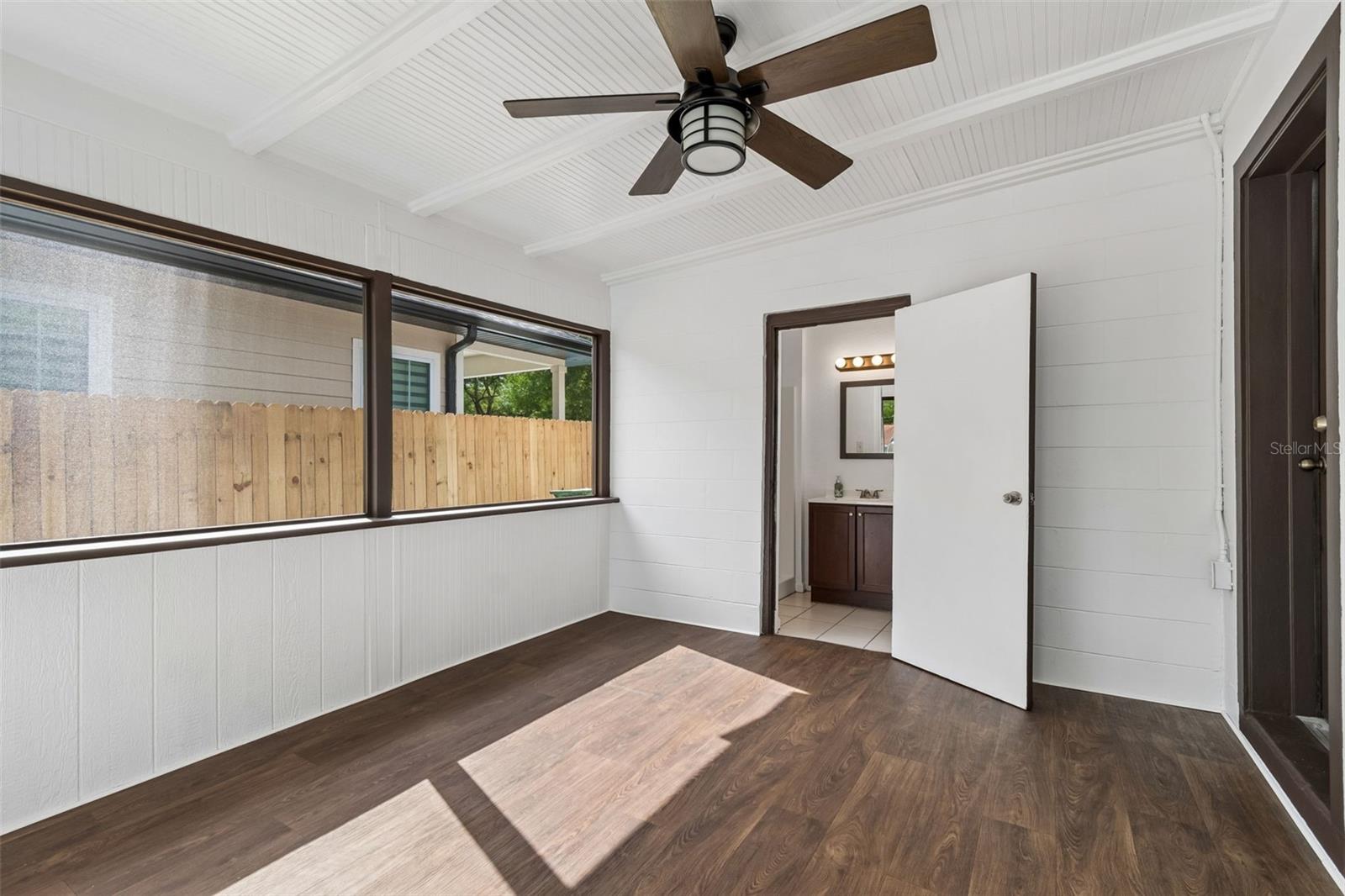 EVELYN CITY - Residential