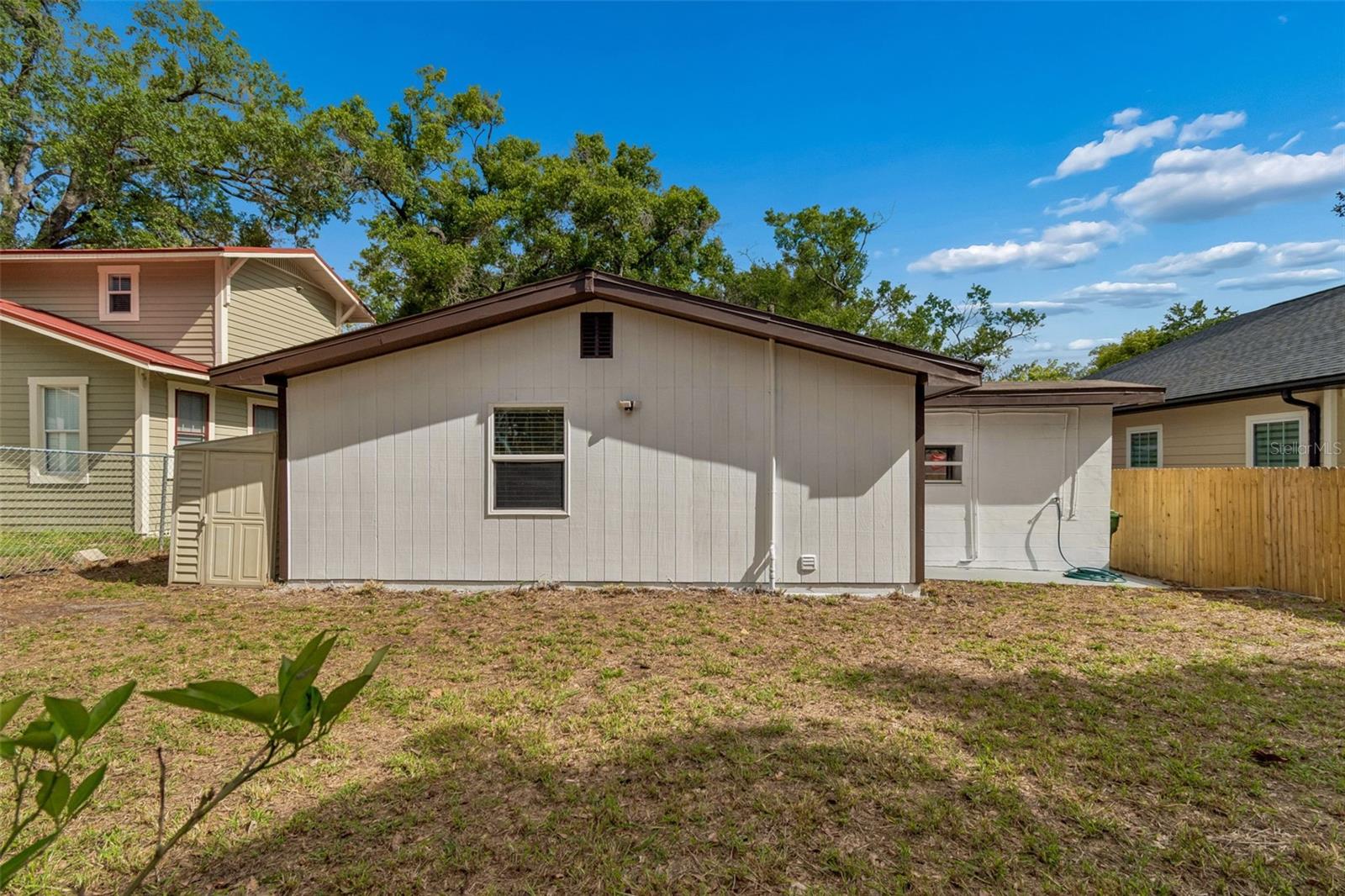 EVELYN CITY - Residential