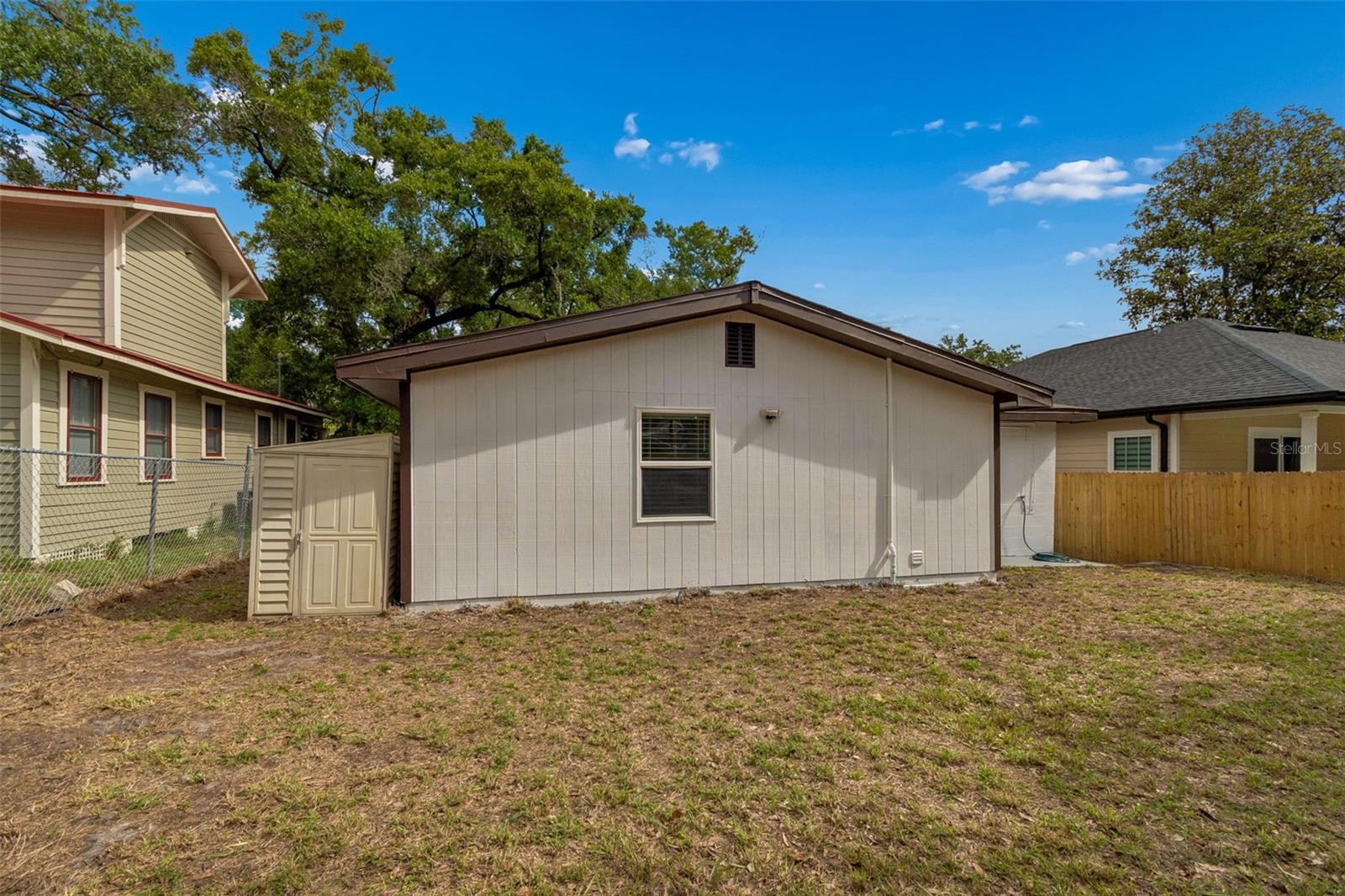 EVELYN CITY - Residential