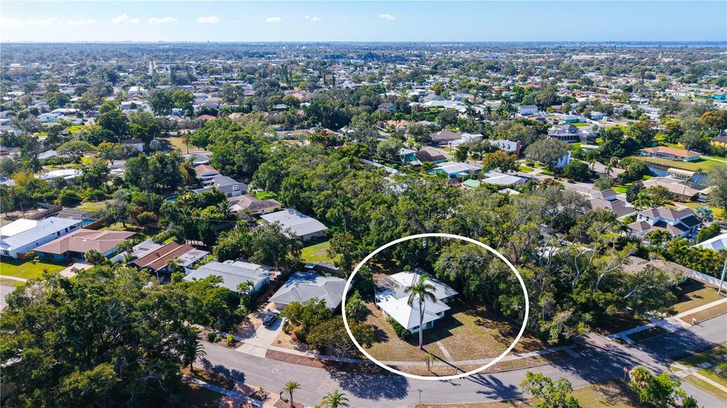 Photo of 640 Park Drive, Bradenton, FL 34209 (MLS # A4678554)