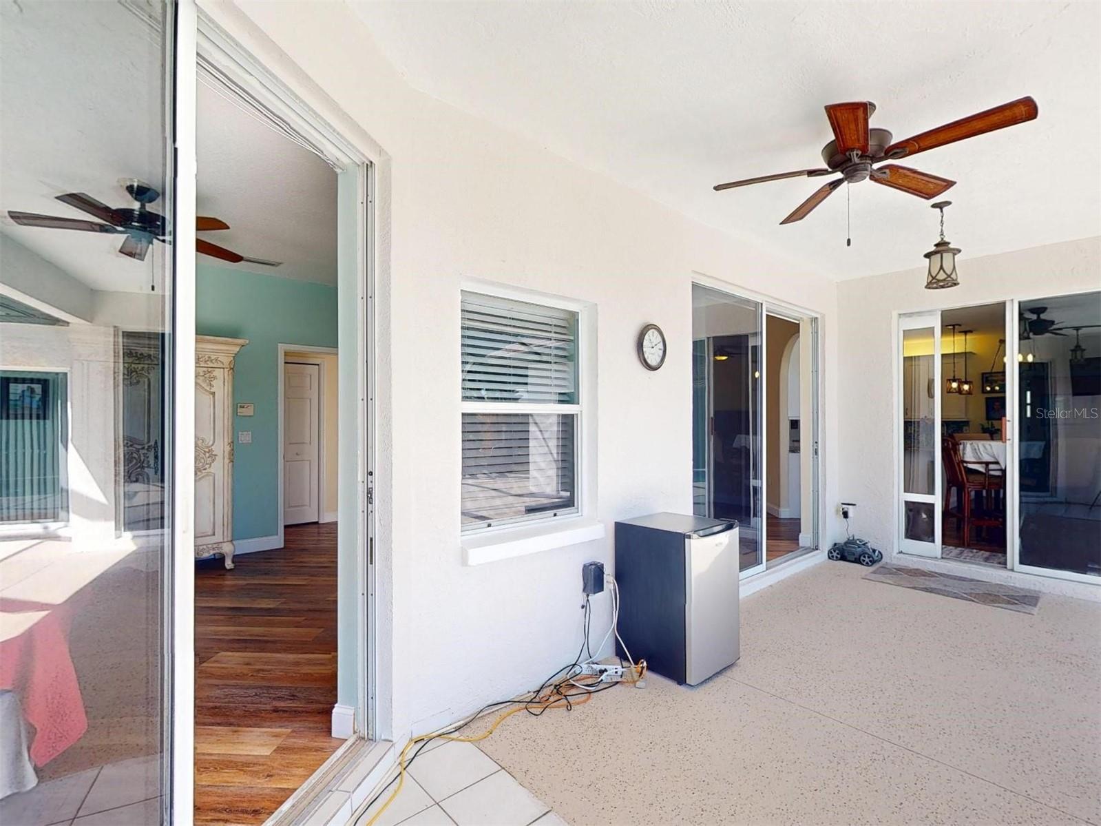 MCINTOSH LAKE - Residential