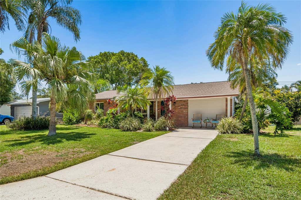 Photo of 11120 105th Avenue, Largo, FL 33778 (MLS # TB8517143)