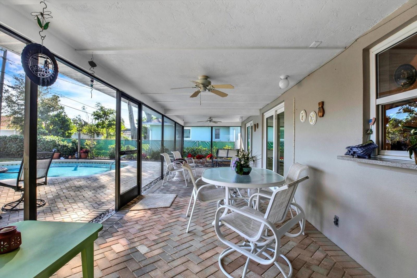 WOODLAND HILLS 1ST ADD - Residential