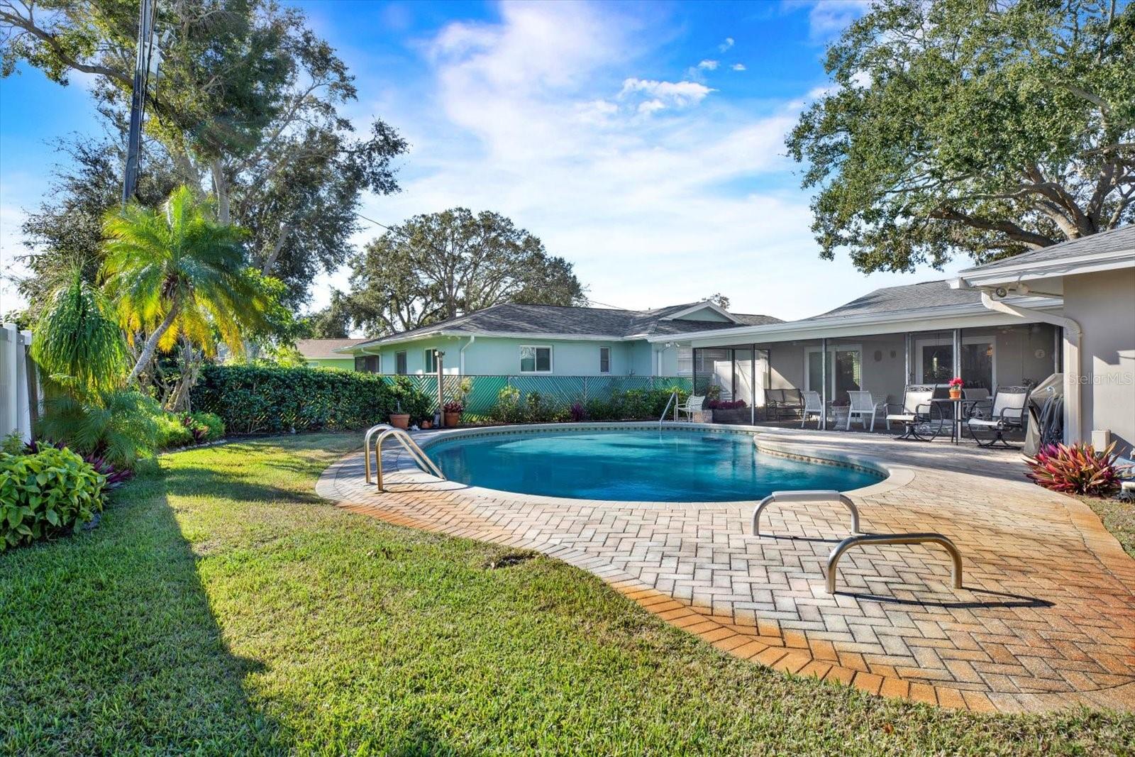 WOODLAND HILLS 1ST ADD - Residential