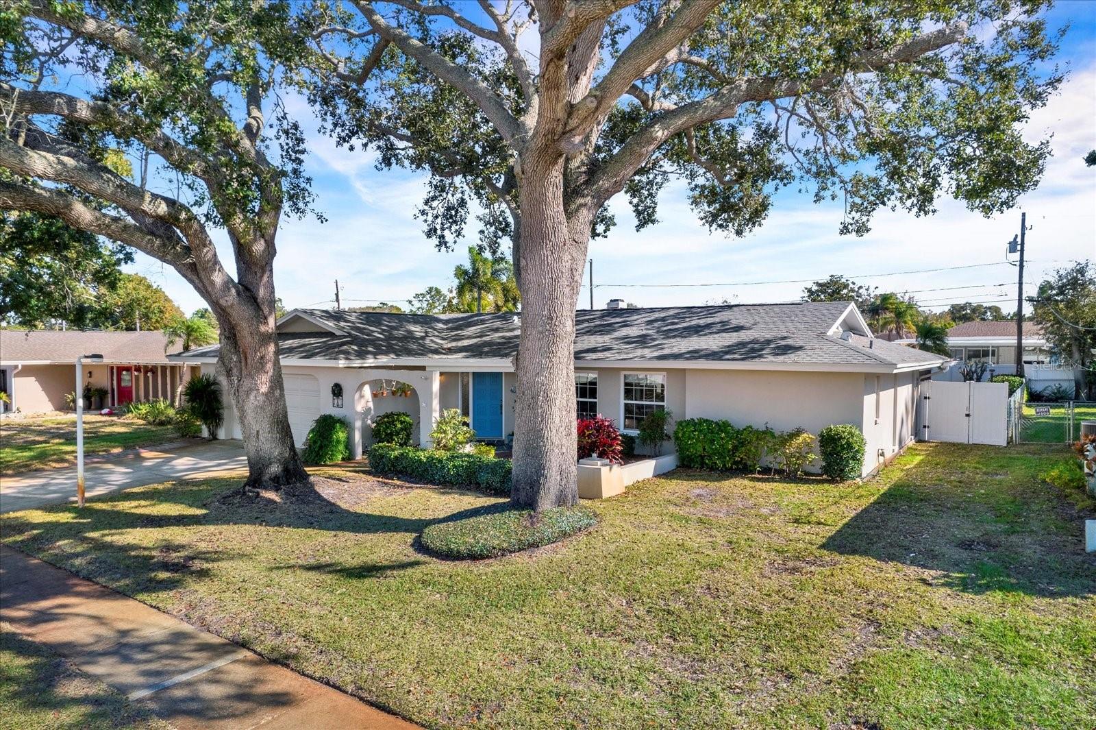 WOODLAND HILLS 1ST ADD - Residential