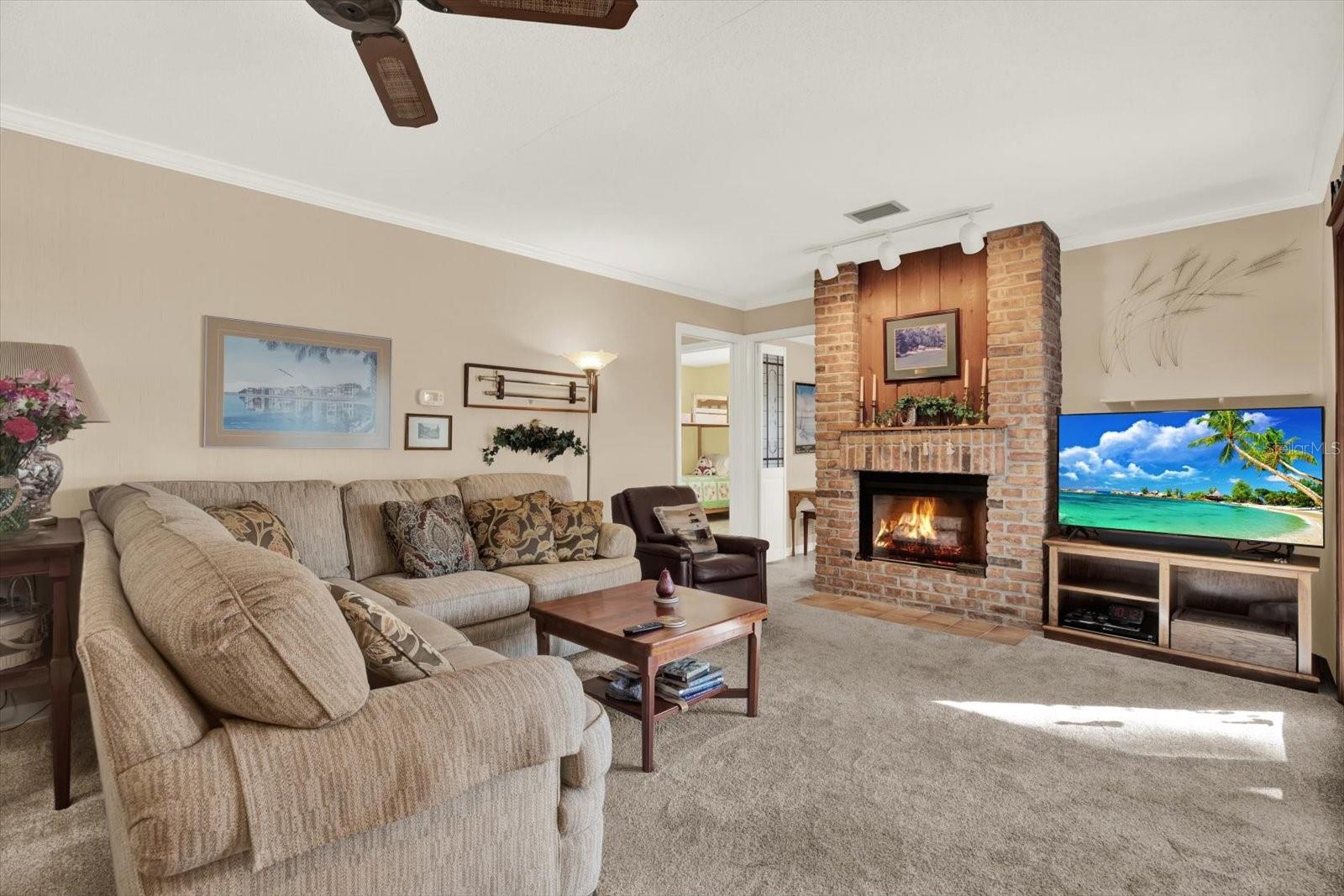 WOODLAND HILLS 1ST ADD - Residential