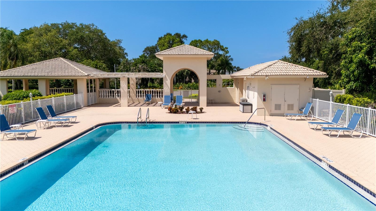 STONEYBROOK AT PALMER RANCH - Residential