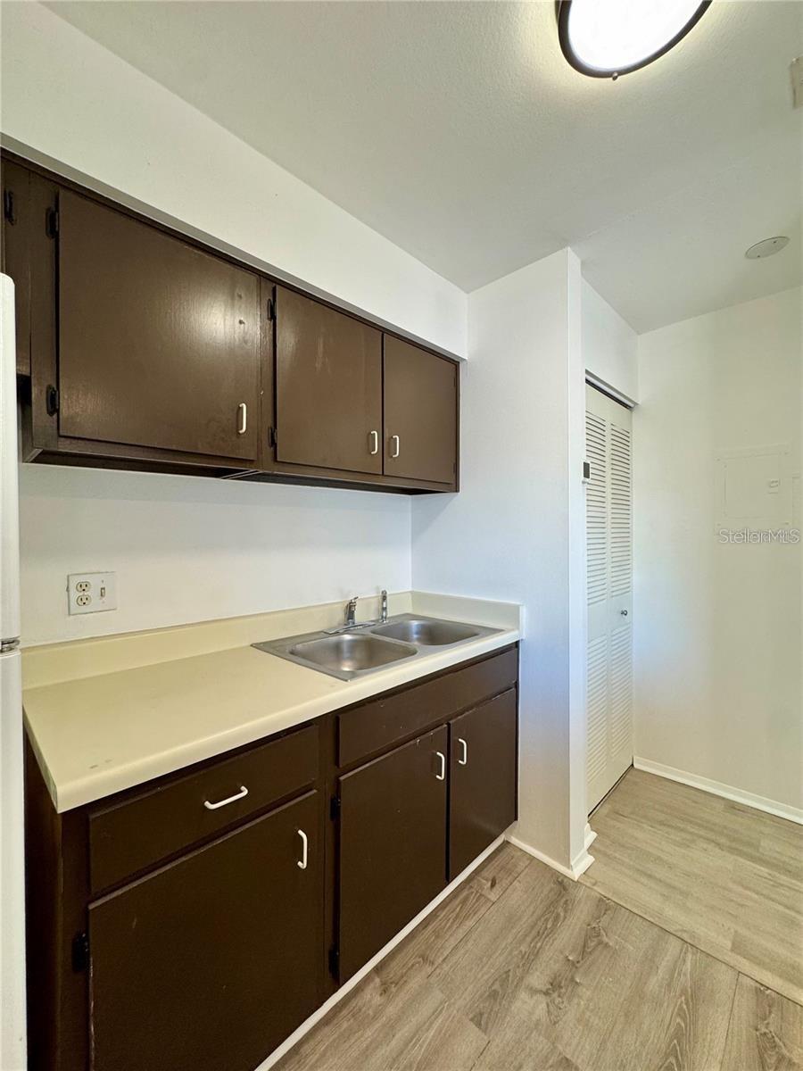 HIDDEN LAKE VILLAGE - Residential