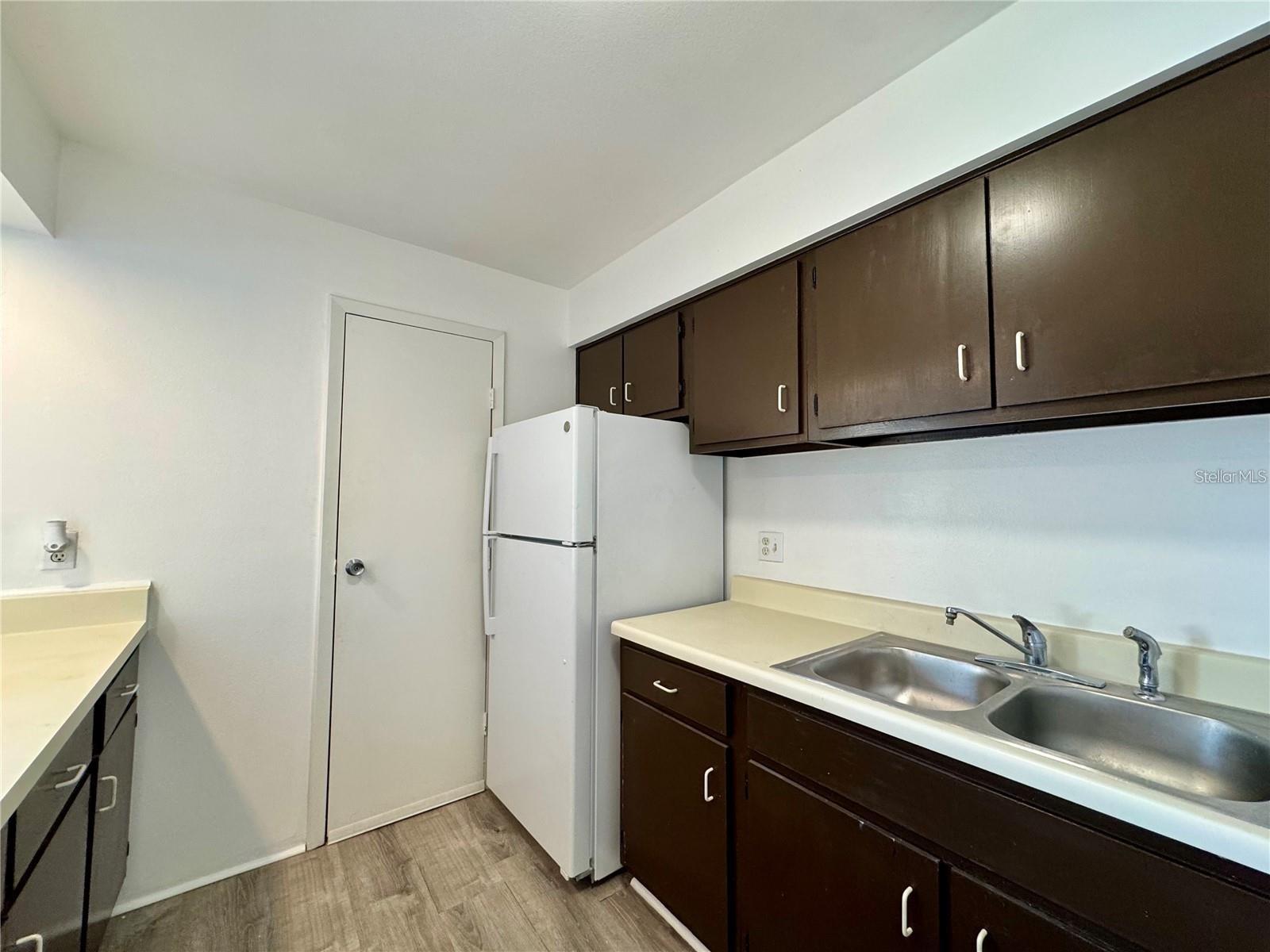 HIDDEN LAKE VILLAGE - Residential