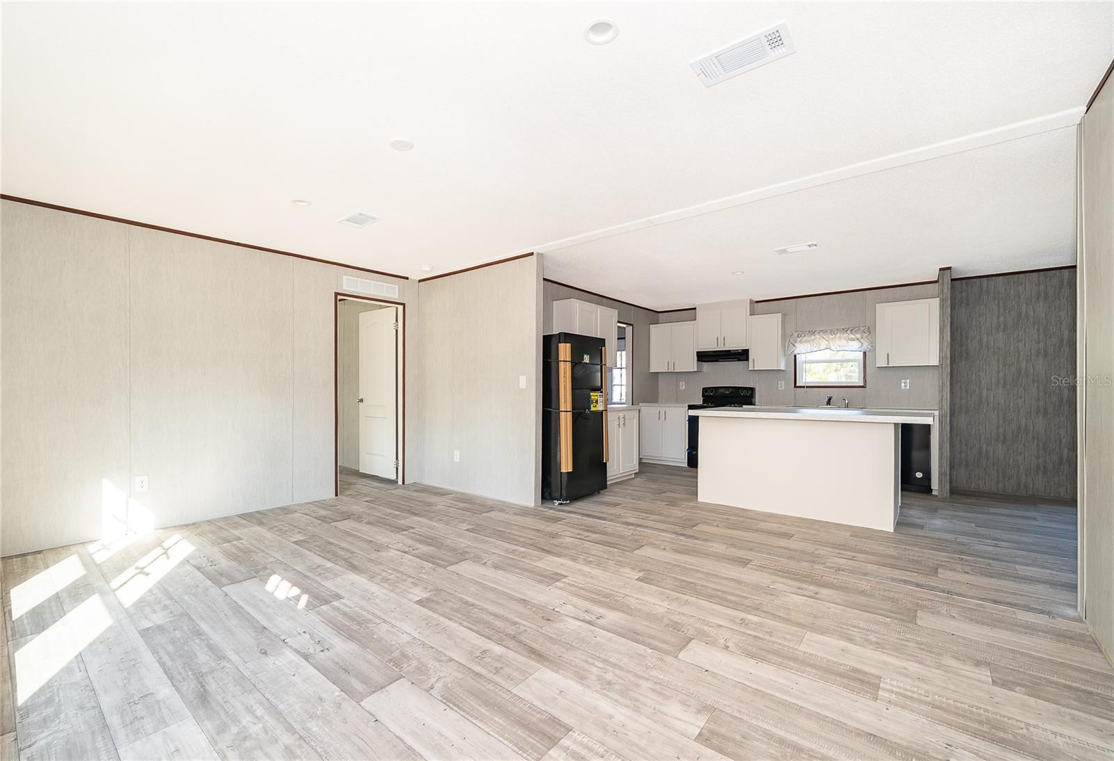 FOREST HILLS - Residential