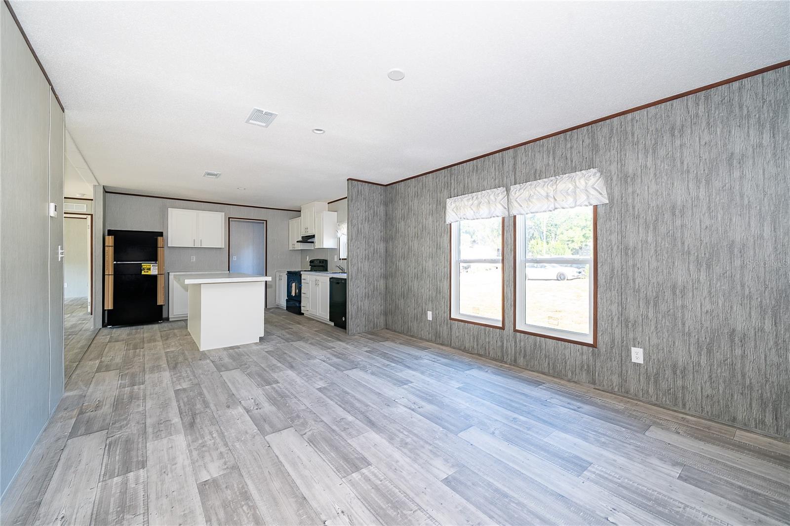 FOREST HILLS - Residential