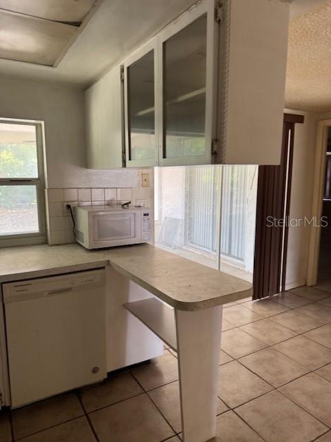 EMBASSY HILLS - Residential