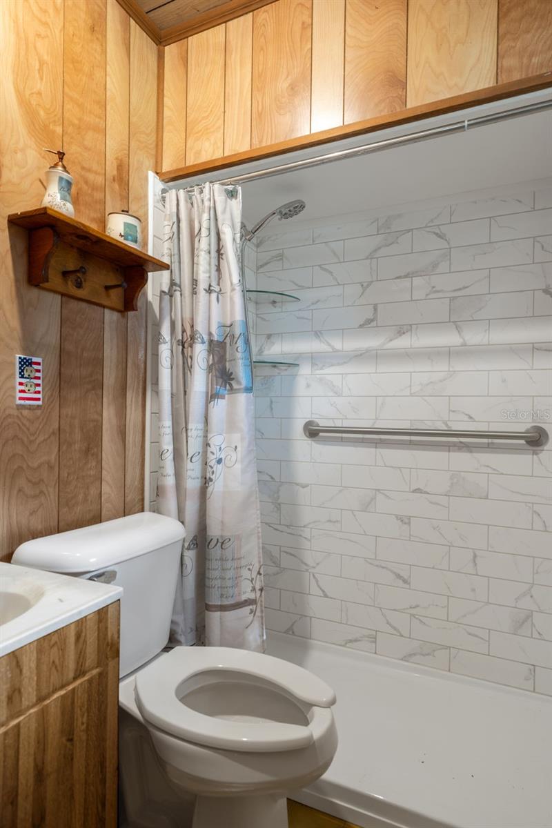 SNOW CAPS - Residential