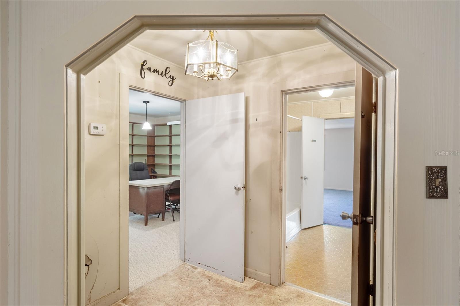 SNOW CAPS - Residential