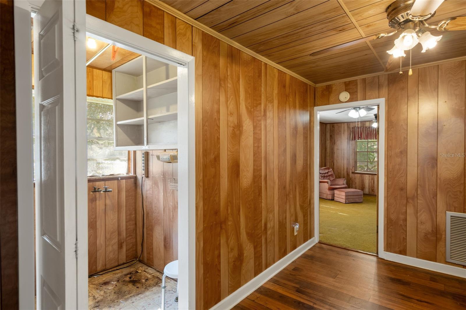 SNOW CAPS - Residential