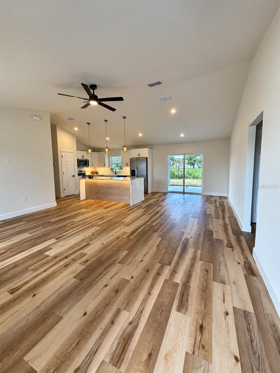 115 JUNIPER CIR