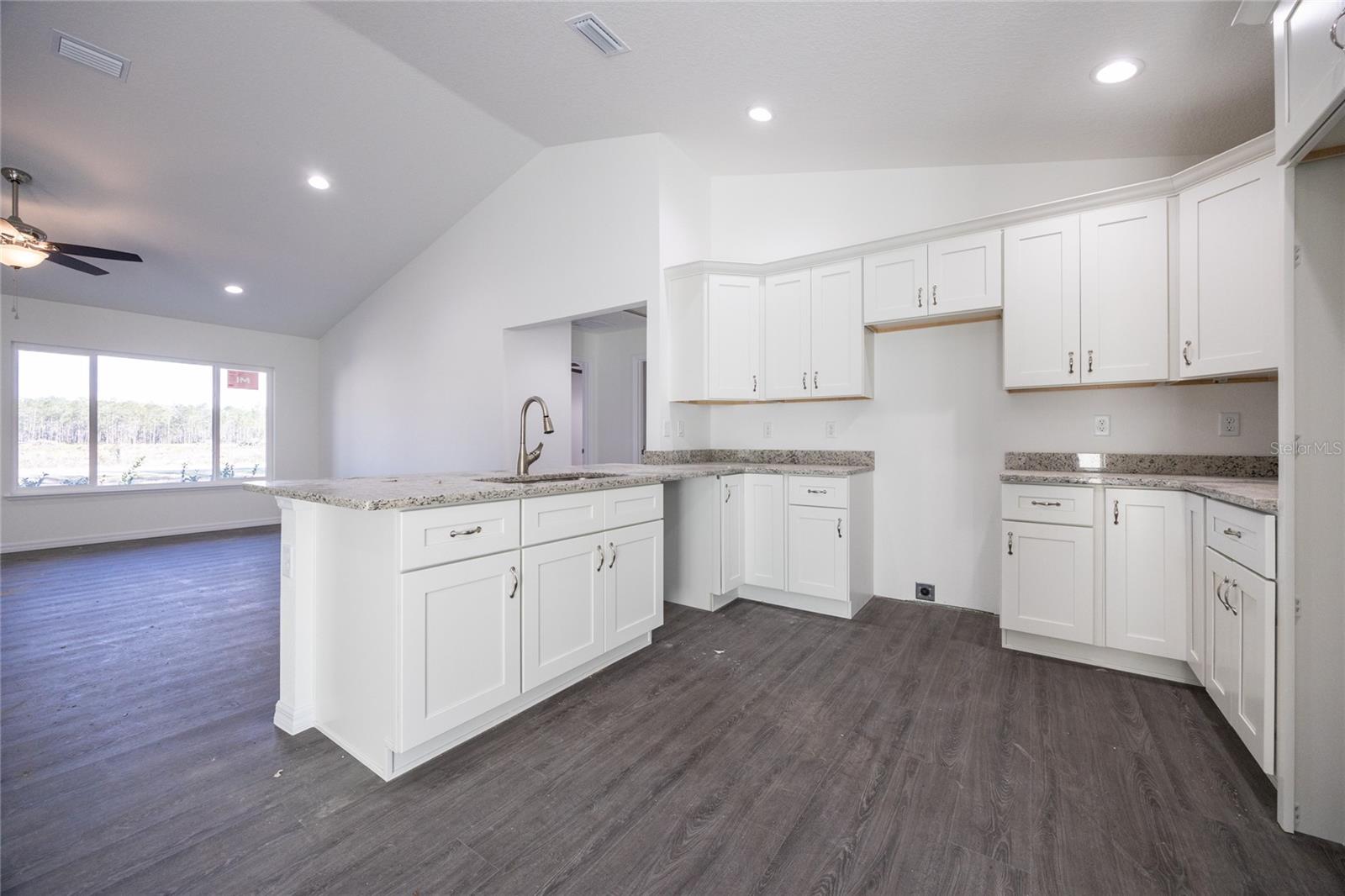 WILLISTON HYLNDS GOLF & C CLUB ESTATE - Residential