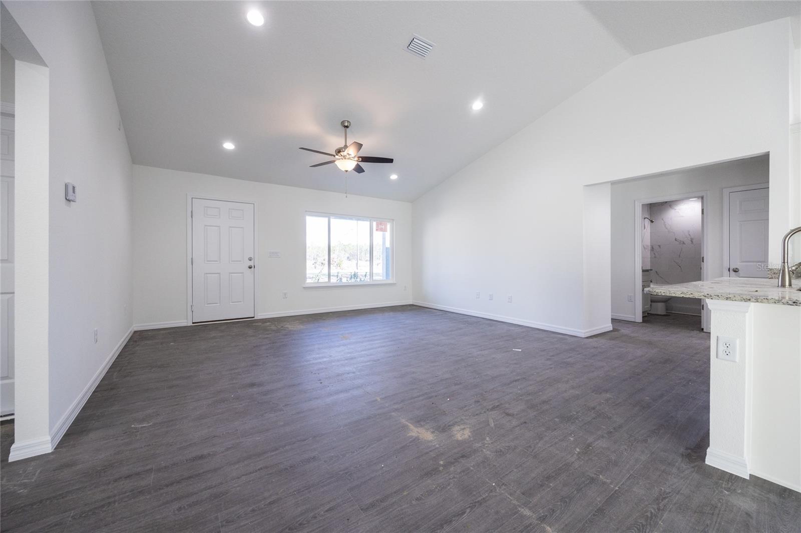 WILLISTON HYLNDS GOLF & C CLUB ESTATE - Residential