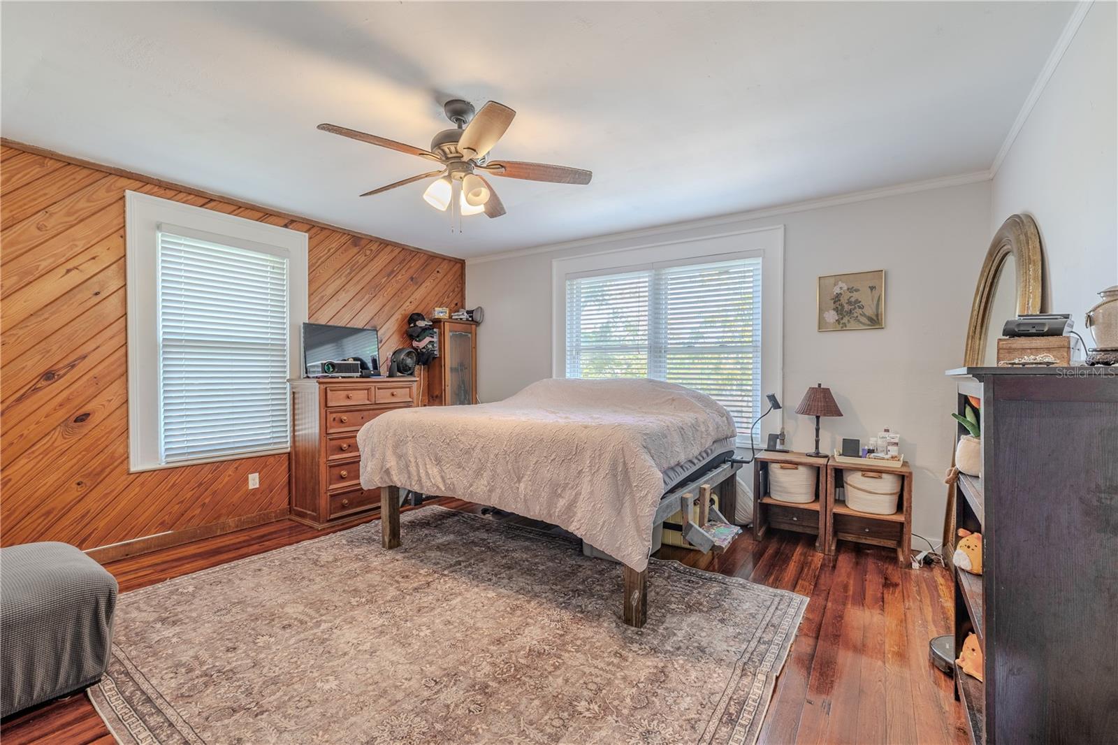 SANDY OAKS - Residential