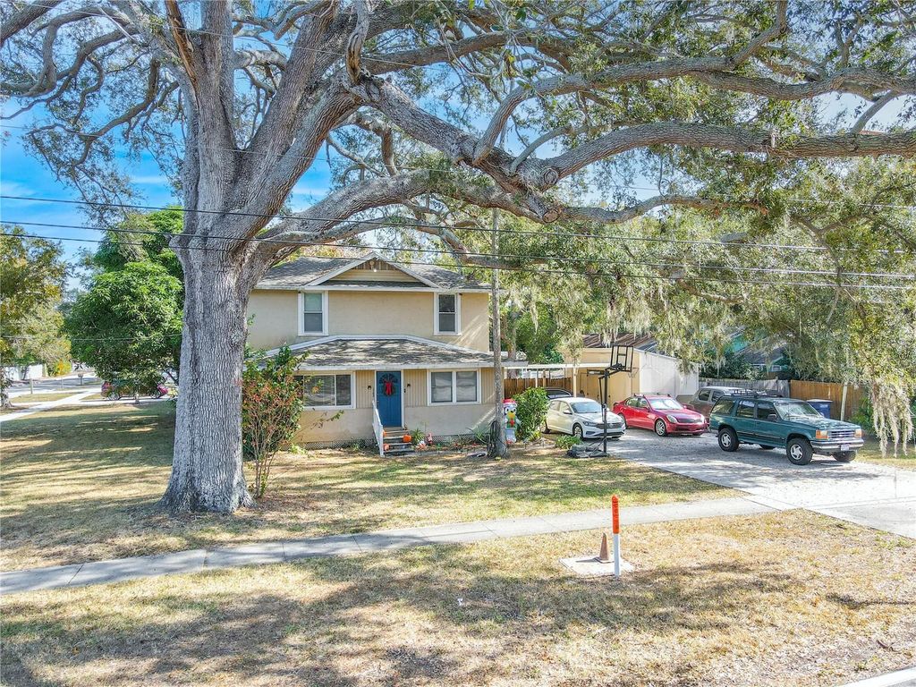 Photo of 1765 Kings Highway, Clearwater, FL 33755 (MLS # TB8451220)