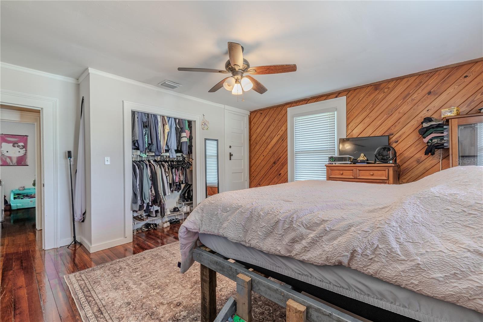 SANDY OAKS - Residential