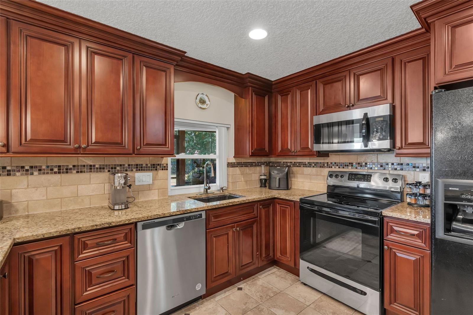 ORANGE TREE COUNTRY CLUB - Residential