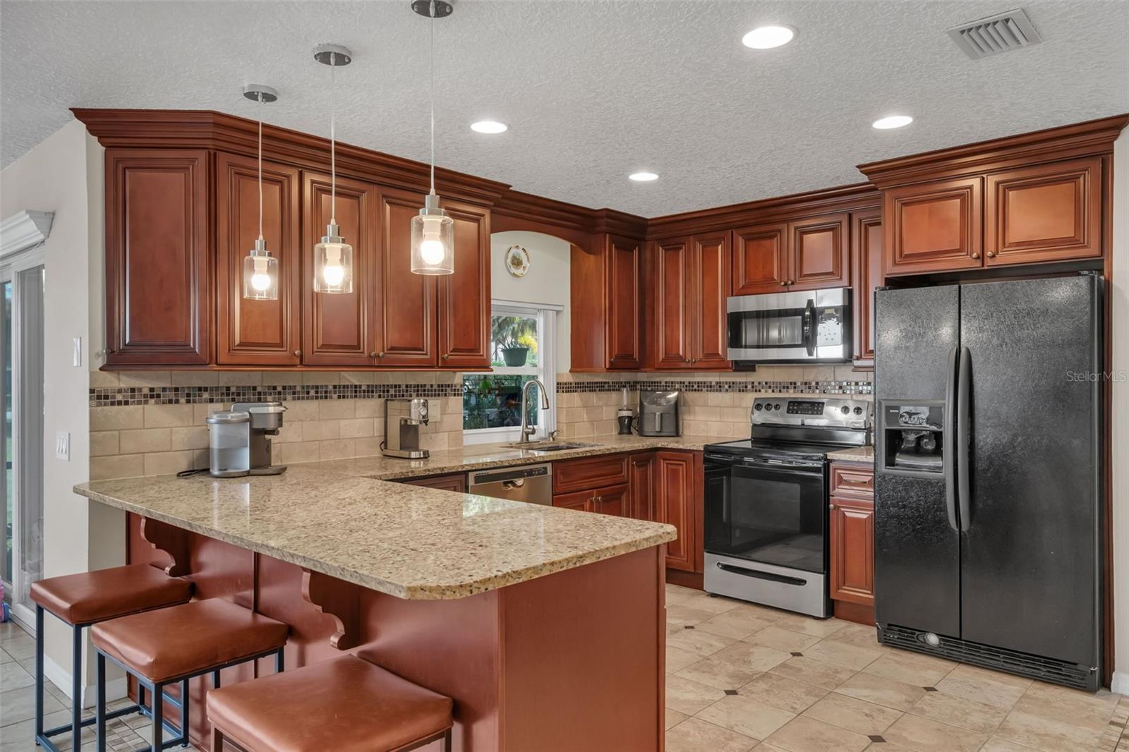 ORANGE TREE COUNTRY CLUB - Residential