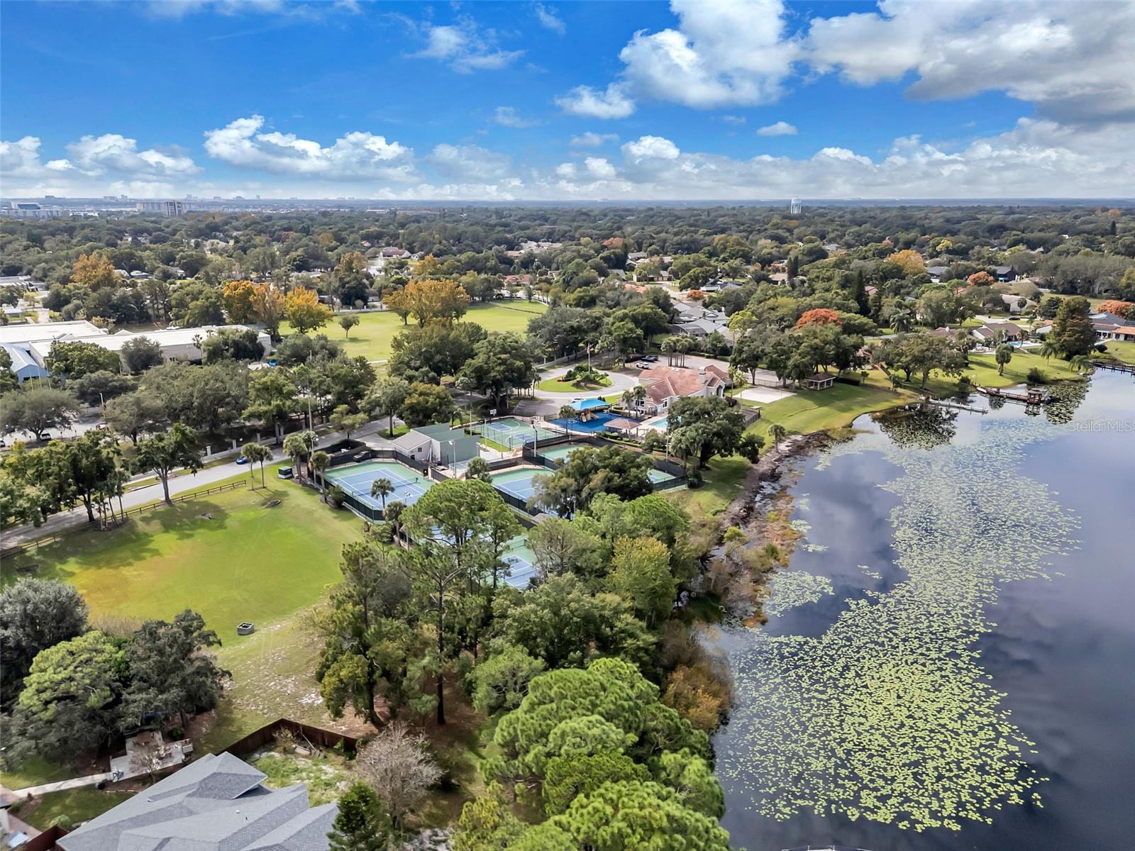 ORANGE TREE COUNTRY CLUB - Residential