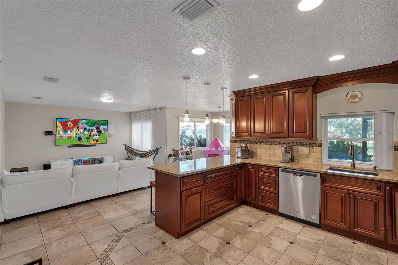 ORANGE TREE COUNTRY CLUB - Residential