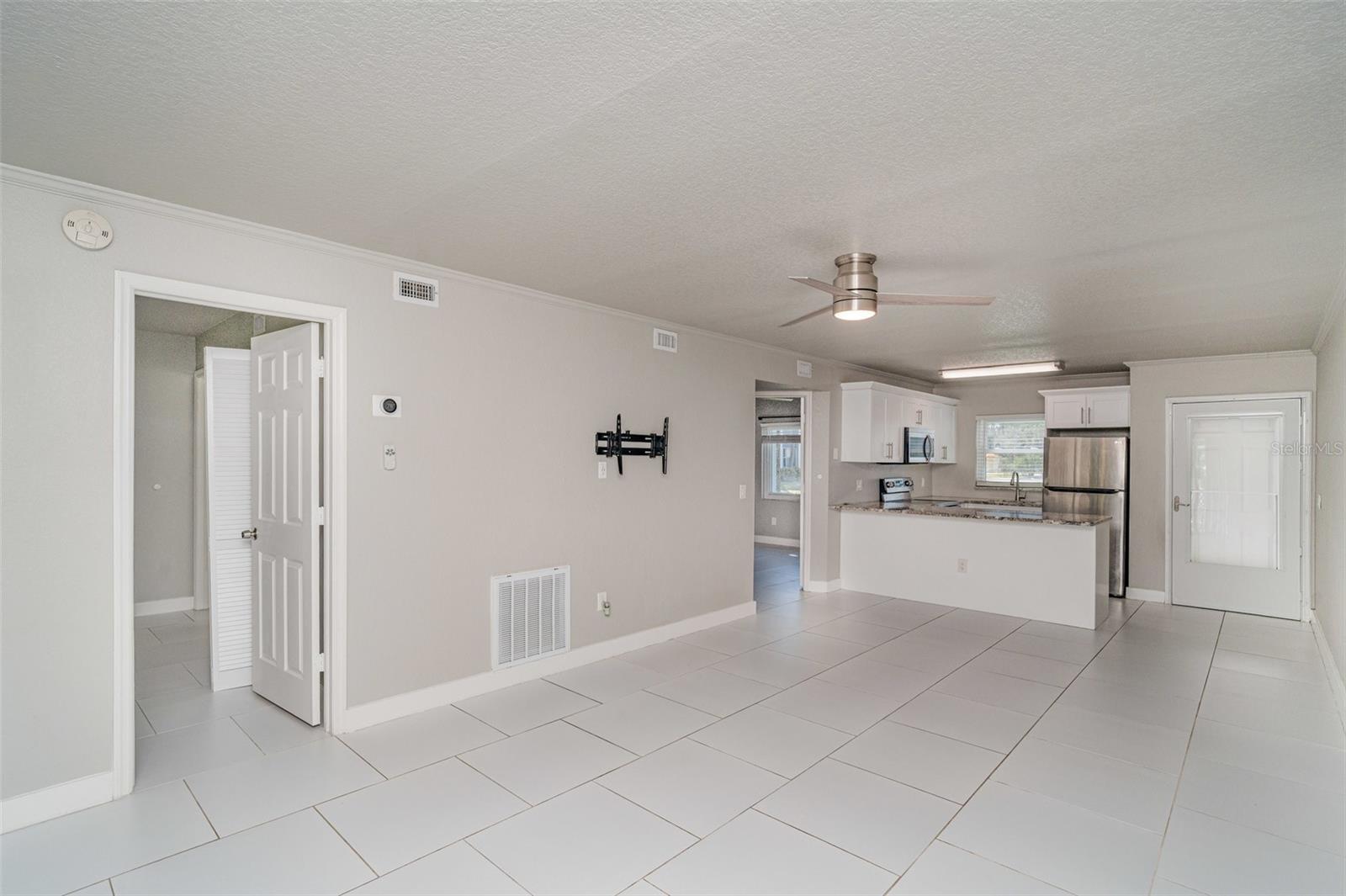25050 SANDHILL BOULEVARD A4