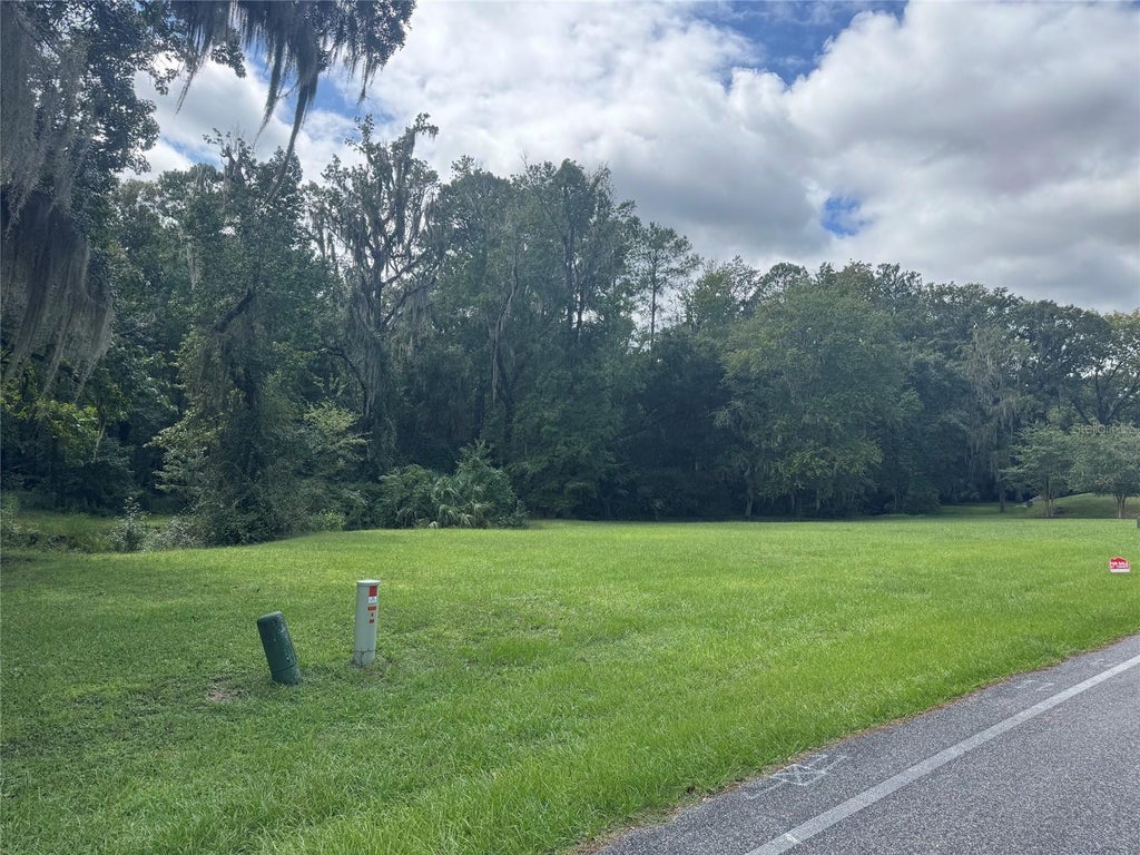 Photo of 6209 NW 105th Avenue, Alachua, FL 32615 (MLS # GC543724)