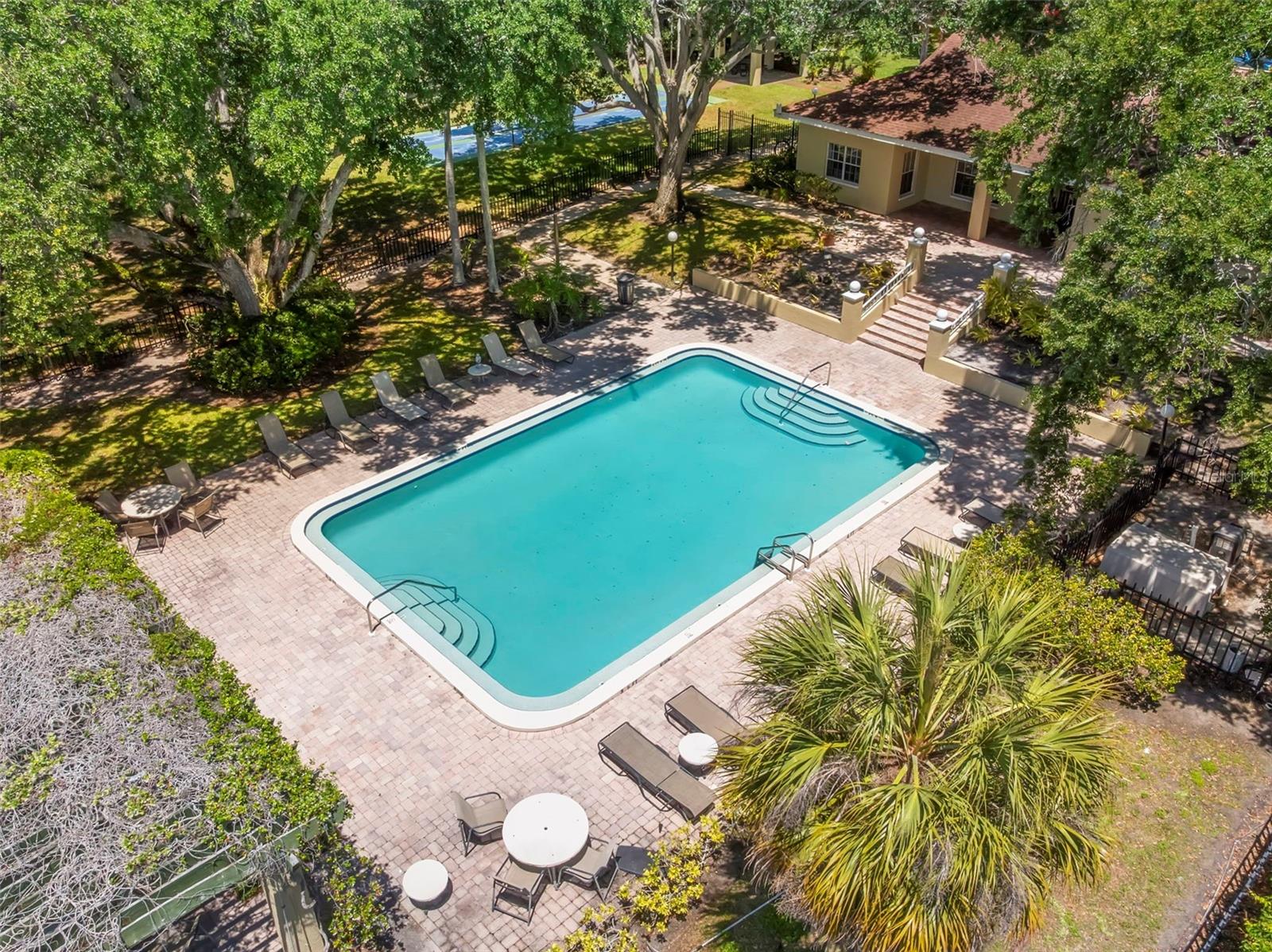 MEADOWLAKE PALM HARBOR CONDO - Residential