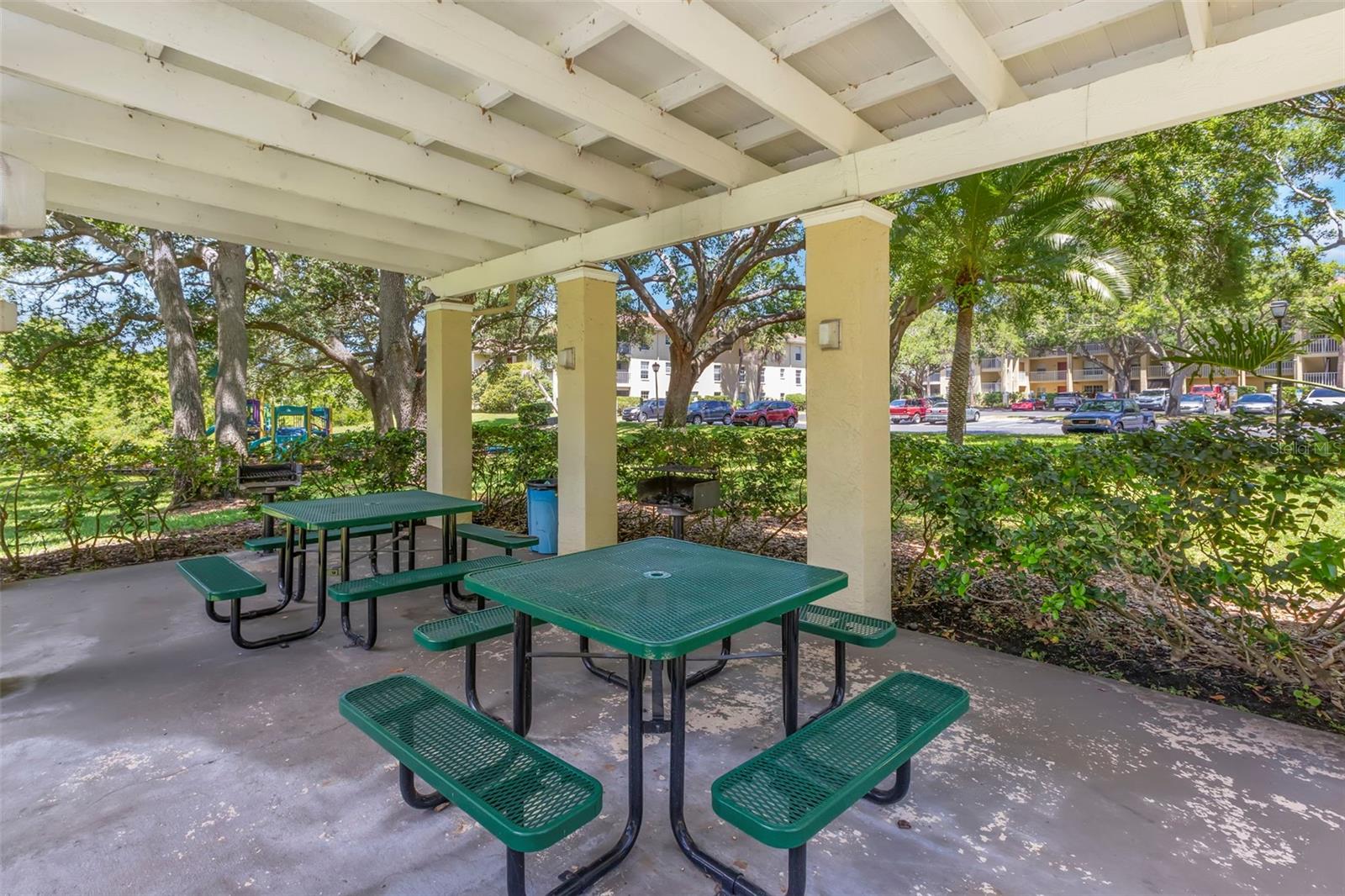 MEADOWLAKE PALM HARBOR CONDO - Residential