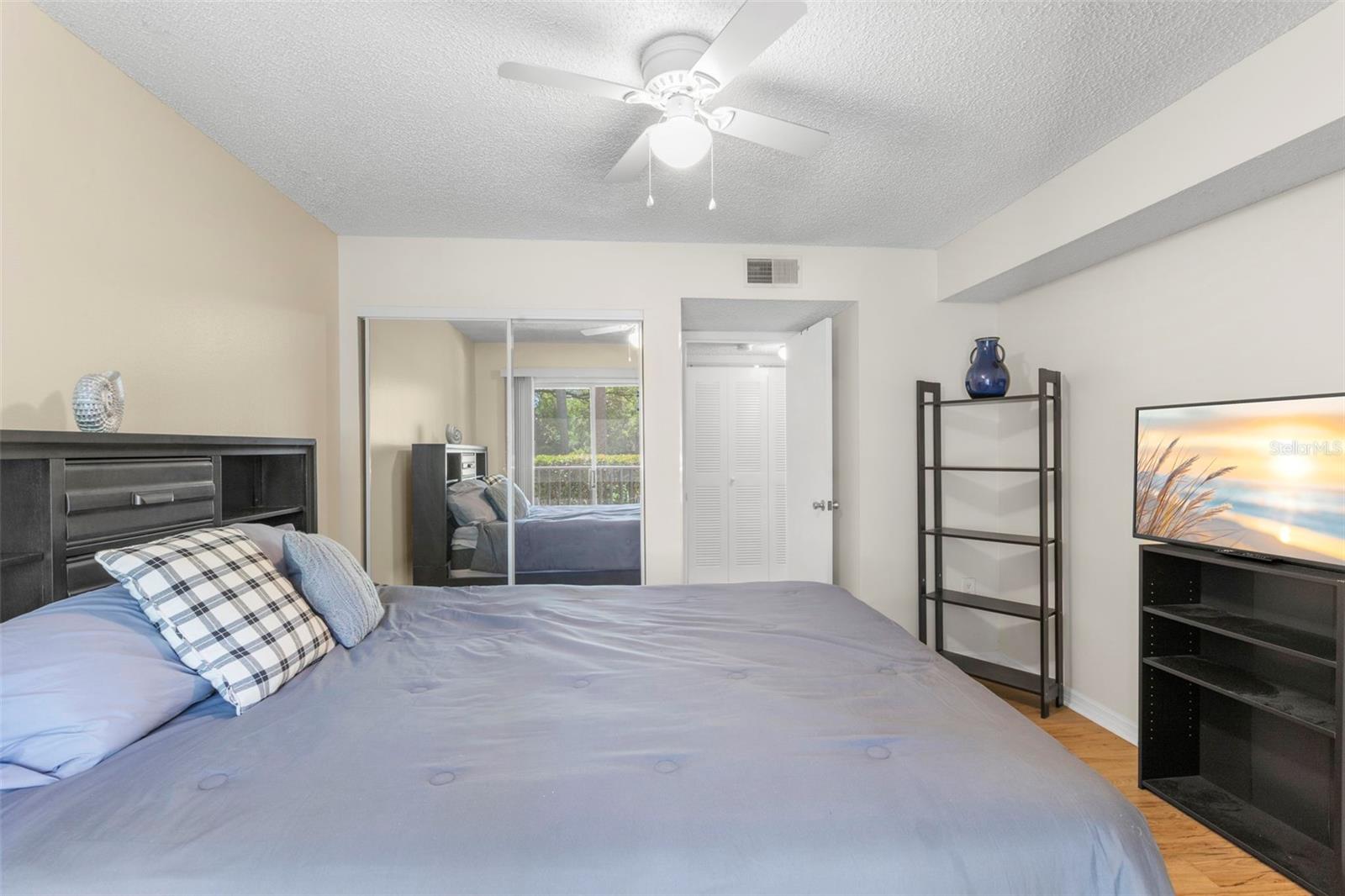 MEADOWLAKE PALM HARBOR CONDO - Residential