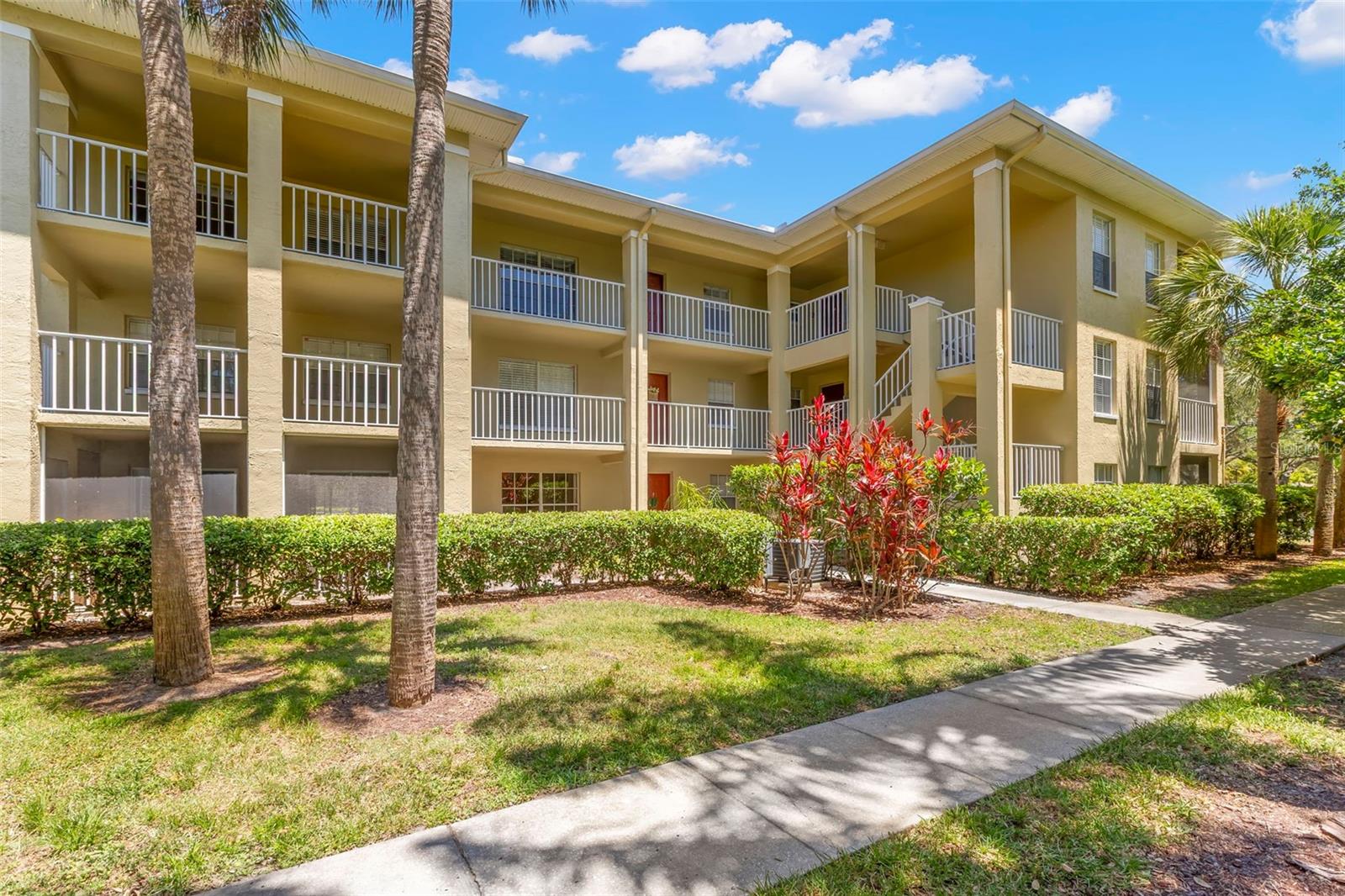 MEADOWLAKE PALM HARBOR CONDO - Residential