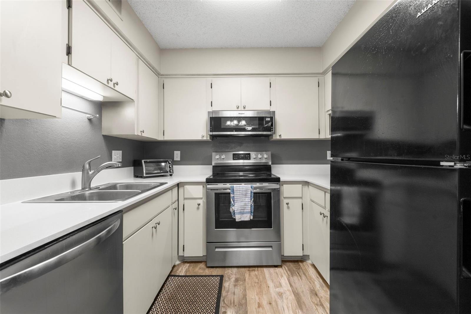 MEADOWLAKE PALM HARBOR CONDO - Residential